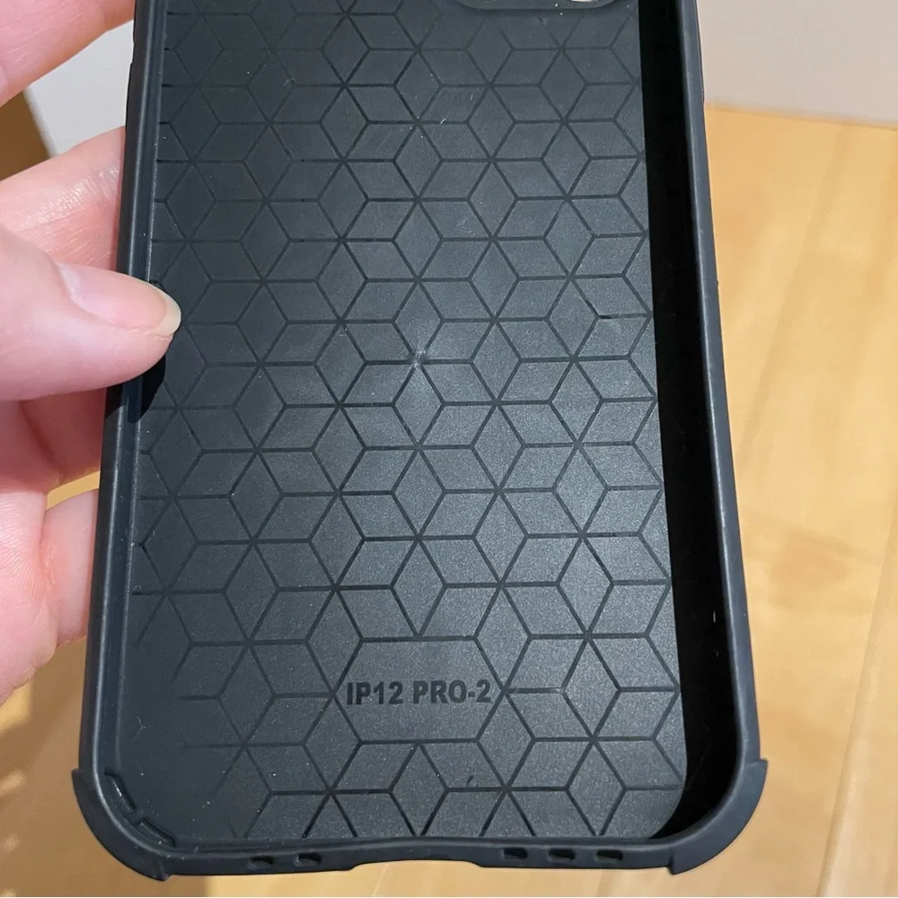 2 iPhone 12/iPhone 12 Pro phone cases